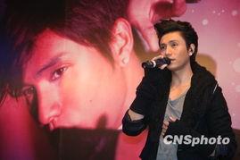 陈坤《行静》背景音乐,陈坤音乐之旅，探寻心灵宁静的旋律篇章