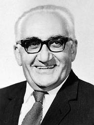 马海德照片,革命先驱的英勇身影